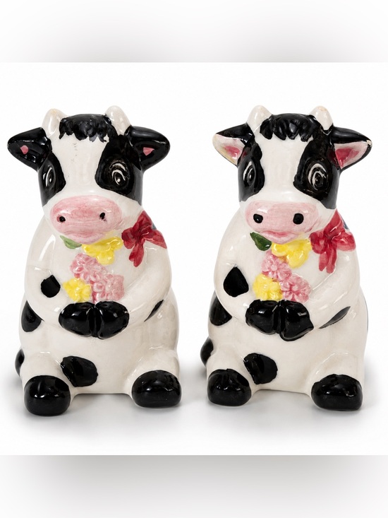 Le Creuset Other - Vintage Ceramic Cow Salt & Pepper Shakers Set Farmhouse Country Kitchen Decor

c